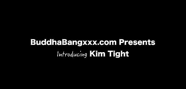  Introducing Kim TIght-trailer